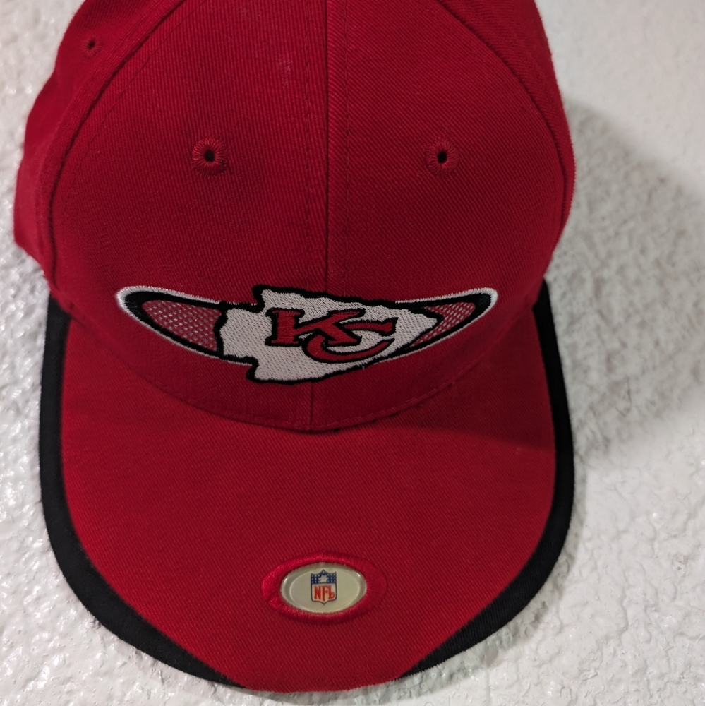 Vintage NFL Pro Line Kansas City Chief Sports Specialties Adjustable One Size